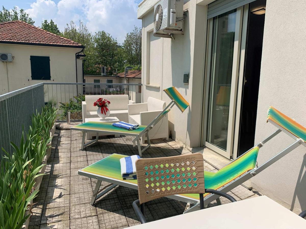 Hotel Bristol - Koolibry Hotels Cervia Bagian luar foto