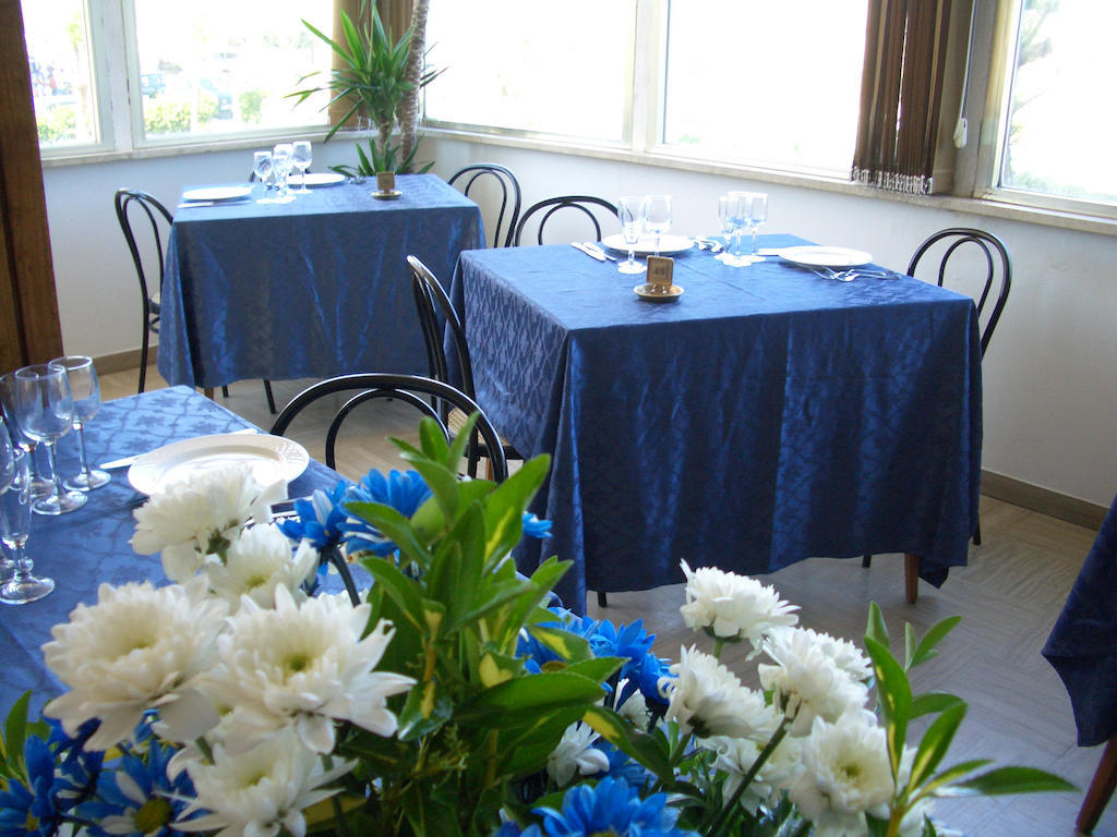 Hotel Bristol - Koolibry Hotels Cervia Bagian luar foto