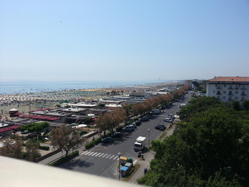 Hotel Bristol - Koolibry Hotels Cervia Bagian luar foto